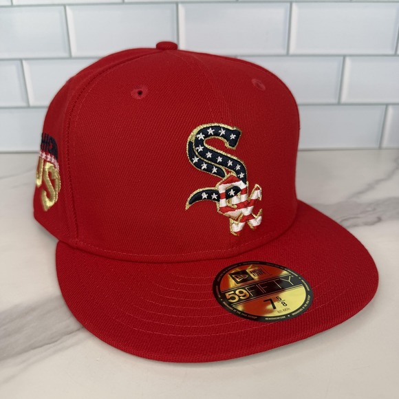 New Era Other - Chicago White Sox Hat Cap Fitted Men 7 5/8 Red USA Flag Baseball New Era 59FIFTY